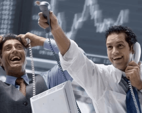 Khối ngoại “tung” gần 400 tỷ gom một mã Bluechips trong phiên cuối tuần