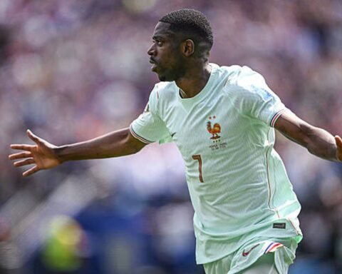 Dembele lập hat-trick giúp Pháp đánh bại Na Uy 4-1, thẳng tiến vòng knock-out World Cup với 9 điểm tuyệt đối