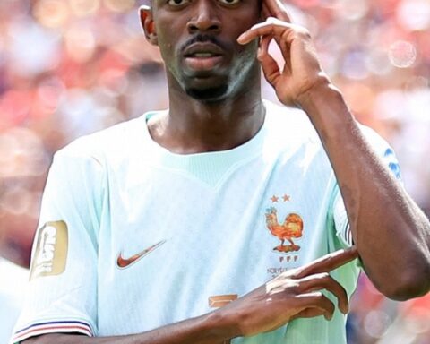 Dembele xuất thần lập hat-trick nhấn chìm Na Uy trong 30 phút, đi vào lịch sử World Cup
