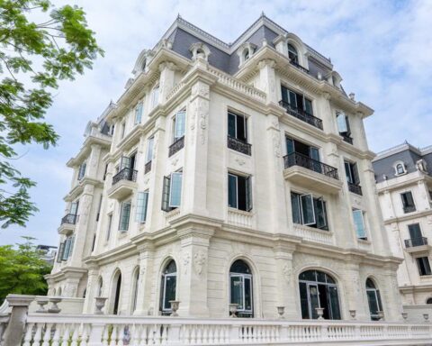 Cận cảnh BST dinh thự siêu sang giữa Ciputra: diện tích sàn cả ngàn m2, sổ đỏ trao tay ngay khi nhận nhà