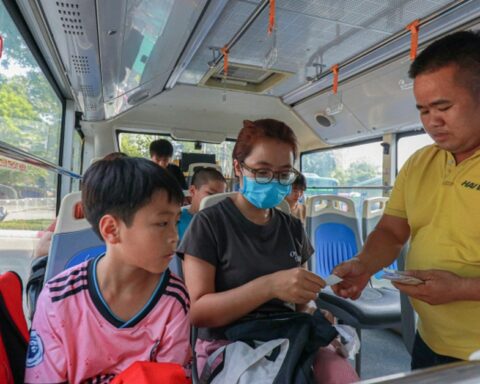 Hàng triệu người cần chú ý: Thao tác mua vé xe buýt theo lượt thay đổi từ 1/7