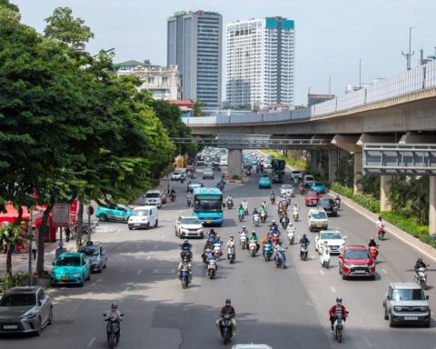 Tuyến đường huyết mạch phía Tây Hà Nội khoác diện mạo mới sau khi dỡ lô cốt