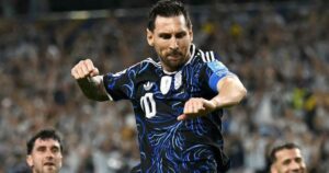 Thiên tài: Messi lại lập thêm kỉ lục chưa từng có ở World Cup sau siêu phẩm sút phạt giúp Argentina thắng 3-1 Jordan