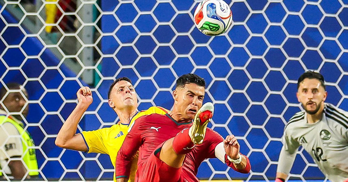 Kết quả Bồ Đào Nha bị Colombia cầm hoà 0-0, Ronaldo đối đầu Modric tại vòng knock-out World Cup