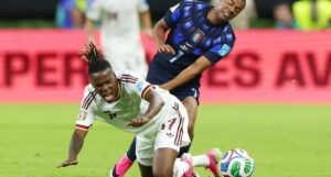 Ngôi sao Nico Williams Tây Ban Nha nổi điên vì bị vào bóng triệt hạ tại World Cup: “Gã đó đá vì cay cú và bất mãn!”