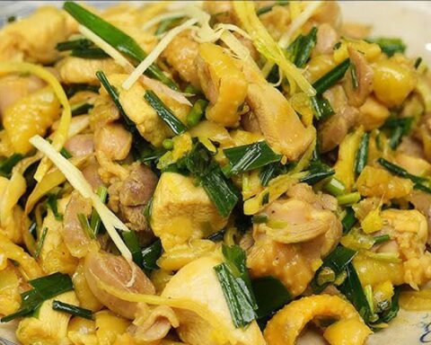 Tế bào ung thư “tự sát” khi gặp 1 gia vị cực quen thuộc: Vứt lăn lóc trong bếp Việt