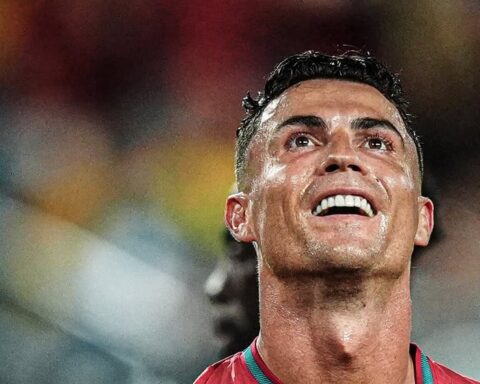 HLV Bồ Đào Nha phản ứng gắt: So sánh Ronaldo vs Messi “thật trẻ con”