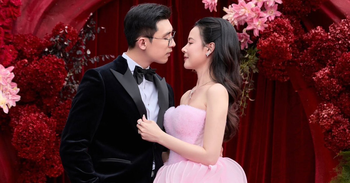 Midu và chồng thiếu gia “đám cưới lần nữa”: Minh Đạt quá bảnh ôm hôn vợ liên tục, Jun Vũ và dàn sao góp vui