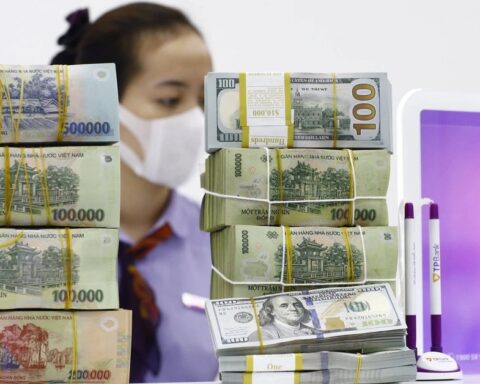 Lãi suất ngân hàng 30/6 tại Agribank, Vietcombank, BIDV, VietinBank, MB, Sacombank, HDBank,…