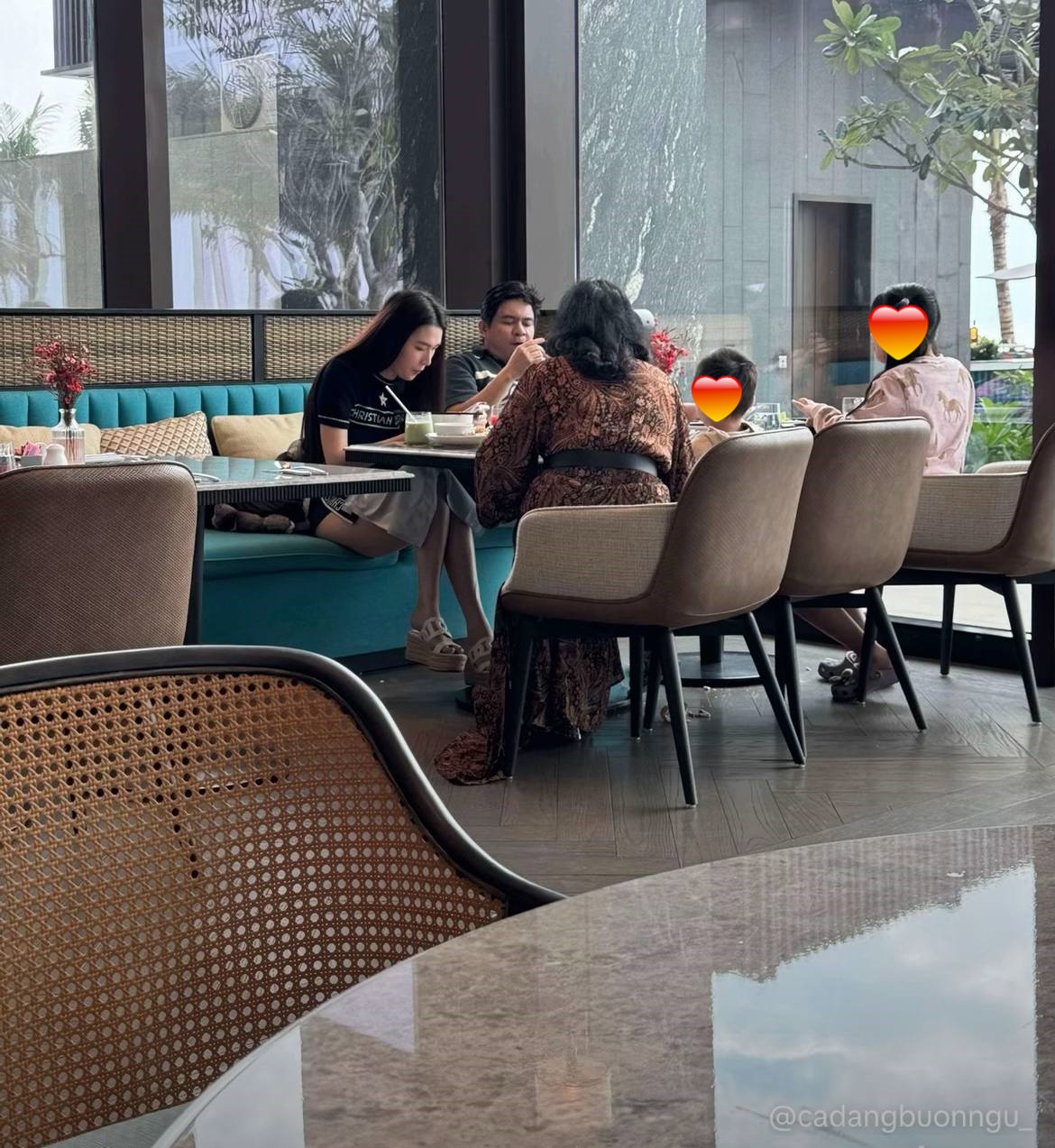 Mẹ bác sĩ Chiêm Quốc Thái nói thẳng với Ngọc Loan: "Mong vợ chồng con hạnh phúc, vui vẻ suốt đời"- Ảnh 1.