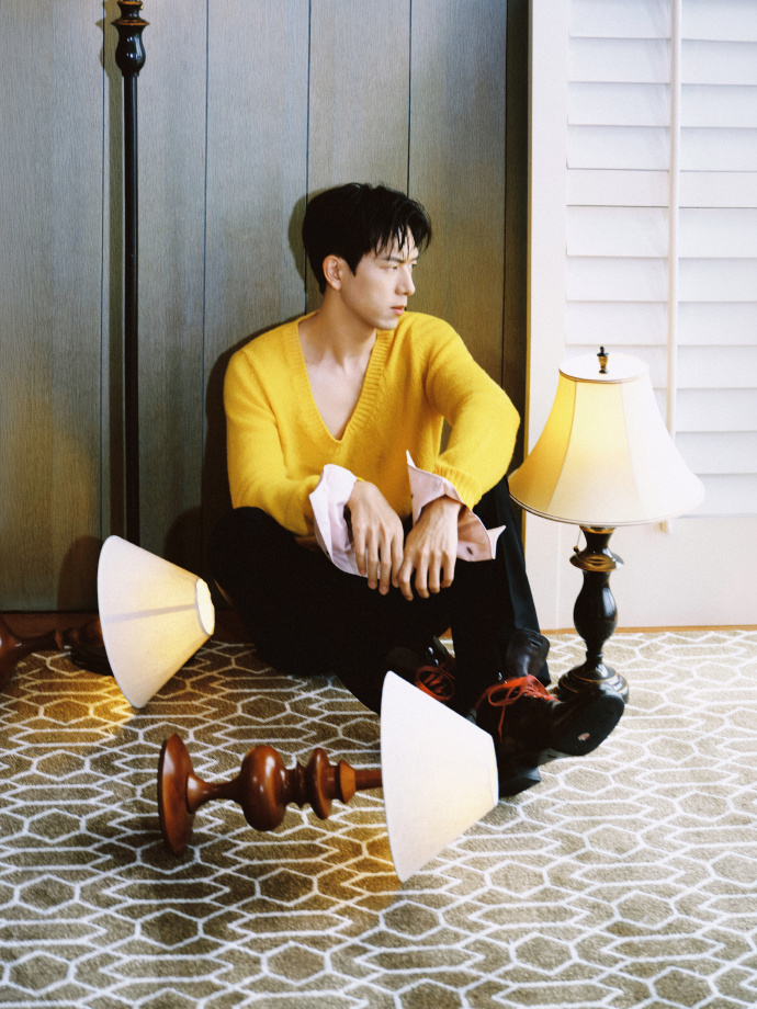 Không nhận ra bạn trai tin đồn của Lưu Diệc Phi, nam thần từng "khắc chế" Lee Min Ho mất sạch vẻ tổng tài- Ảnh 7.