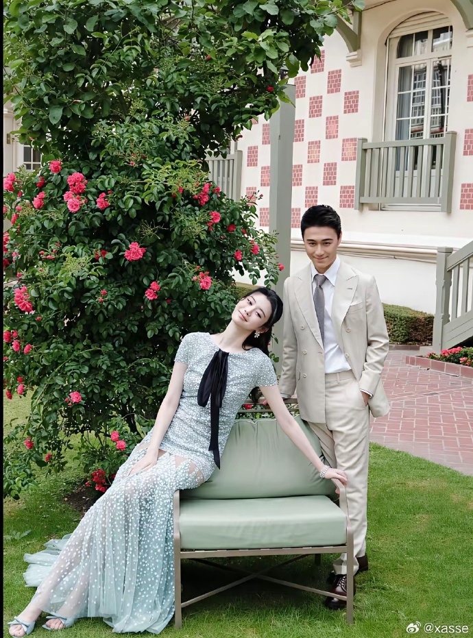 Trước giờ G đám cưới hào môn chấn động showbiz: Cô dâu "thiên thần" đeo 103 carat kim cương, nghe báo giá 180 tỷ ai nấy đều choáng váng- Ảnh 3.