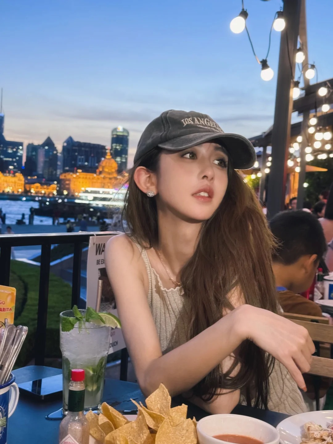 Mỹ nhân đời đầu bí mật sinh con cho đại gia kín tiếng: Hiện tại ly hôn, ngày đêm bán hàng kiếm sống- Ảnh 8.