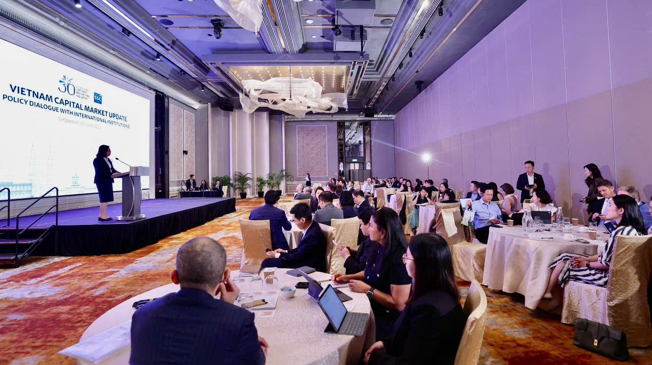 Tiếp tục hoàn thiện thể chế, nâng cao độ mở của thị trường vốn