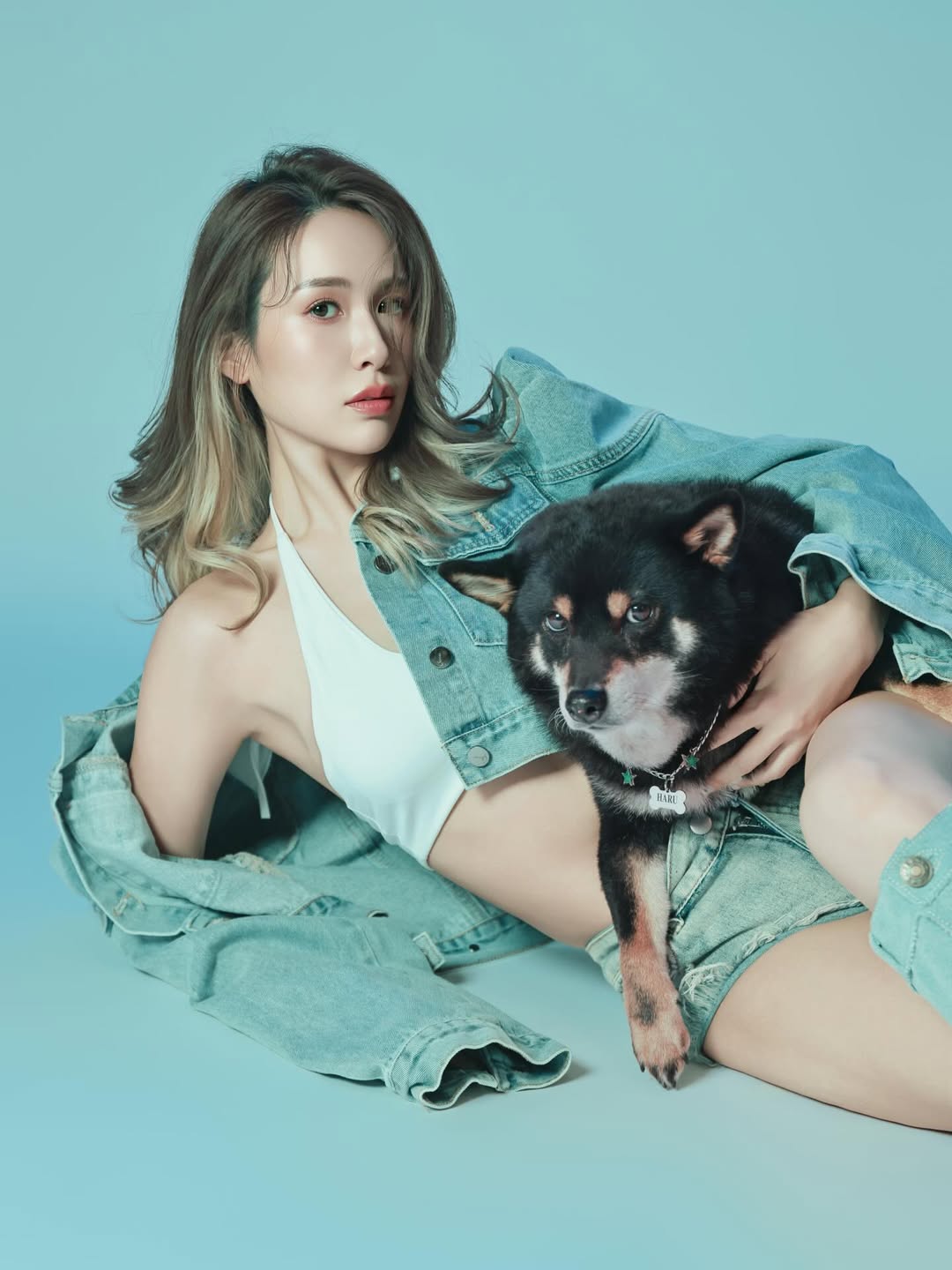 Nàng hậu cầm 7 tỷ tiền mặt đi shopping sắp "lên xe hoa": Tung nóng thiệp cưới với anh chàng bán súp, từng vào trại giam 18 ngày- Ảnh 4.