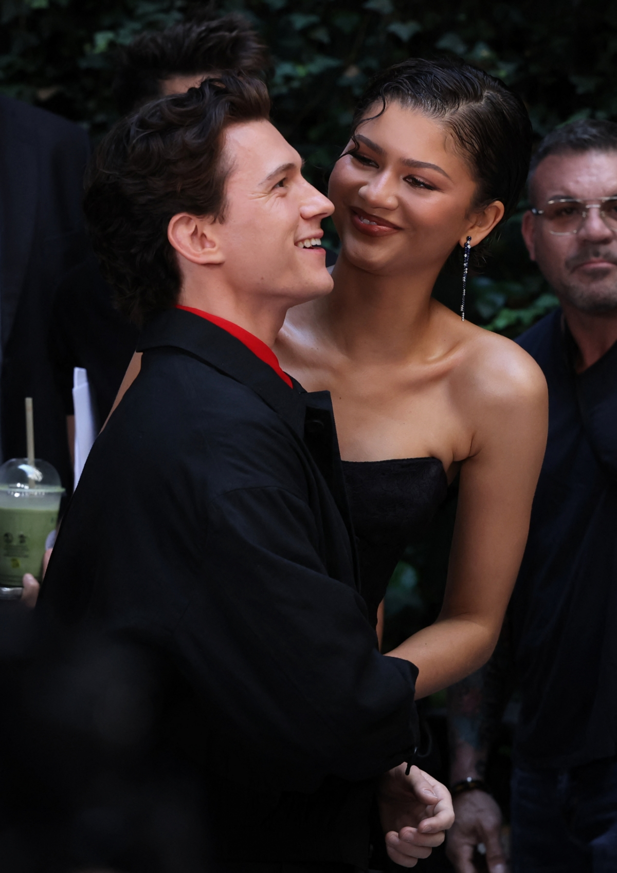 "Người nhện" Tom Holland đã chính thức rước Zendaya về dinh!- Ảnh 2.