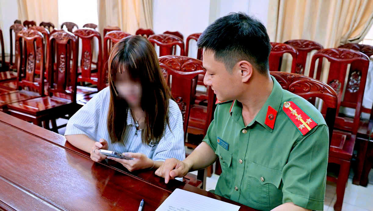 Xử phạt nữ du khách Xử phạt nữ du khách