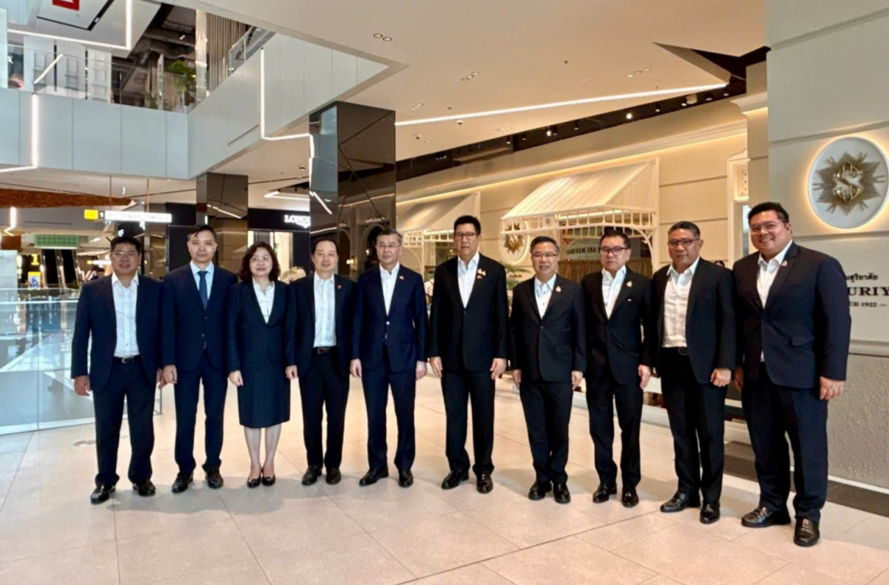 Bộ trưởng Ngô Văn Tuấn hội đàm với Phó Thủ tướng kiêm Bộ trưởng Tài chính Thái Lan Ekniti Nitithanprapas