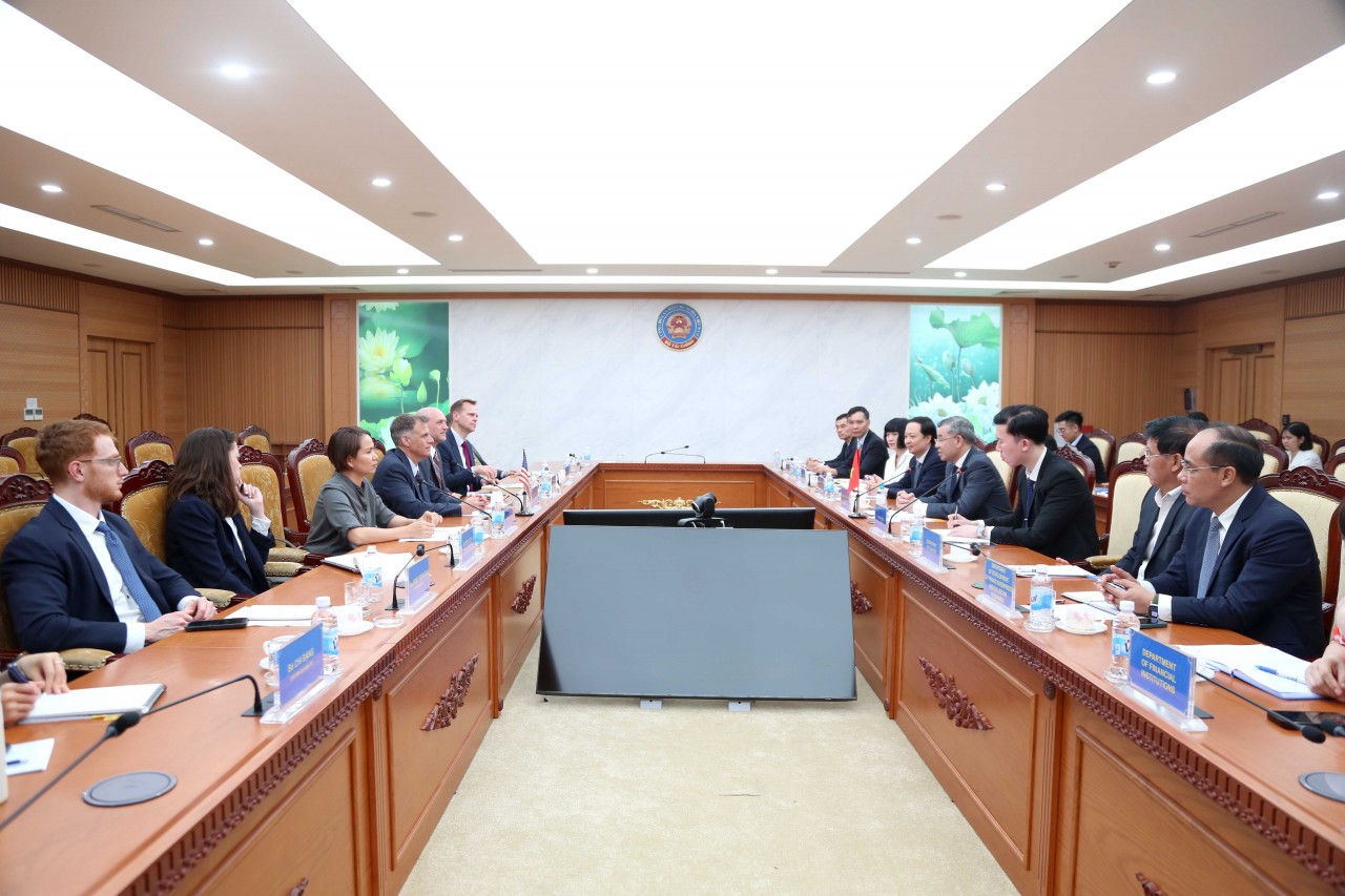Bộ trưởng Ngô Văn Tuấn tiếp Phó Trợ lý Bộ trưởng Tài chính Hoa Kỳ Bộ trưởng Ngô Văn Tuấn tiếp Phó Trợ lý Bộ trưởng Tài chính Hoa Kỳ