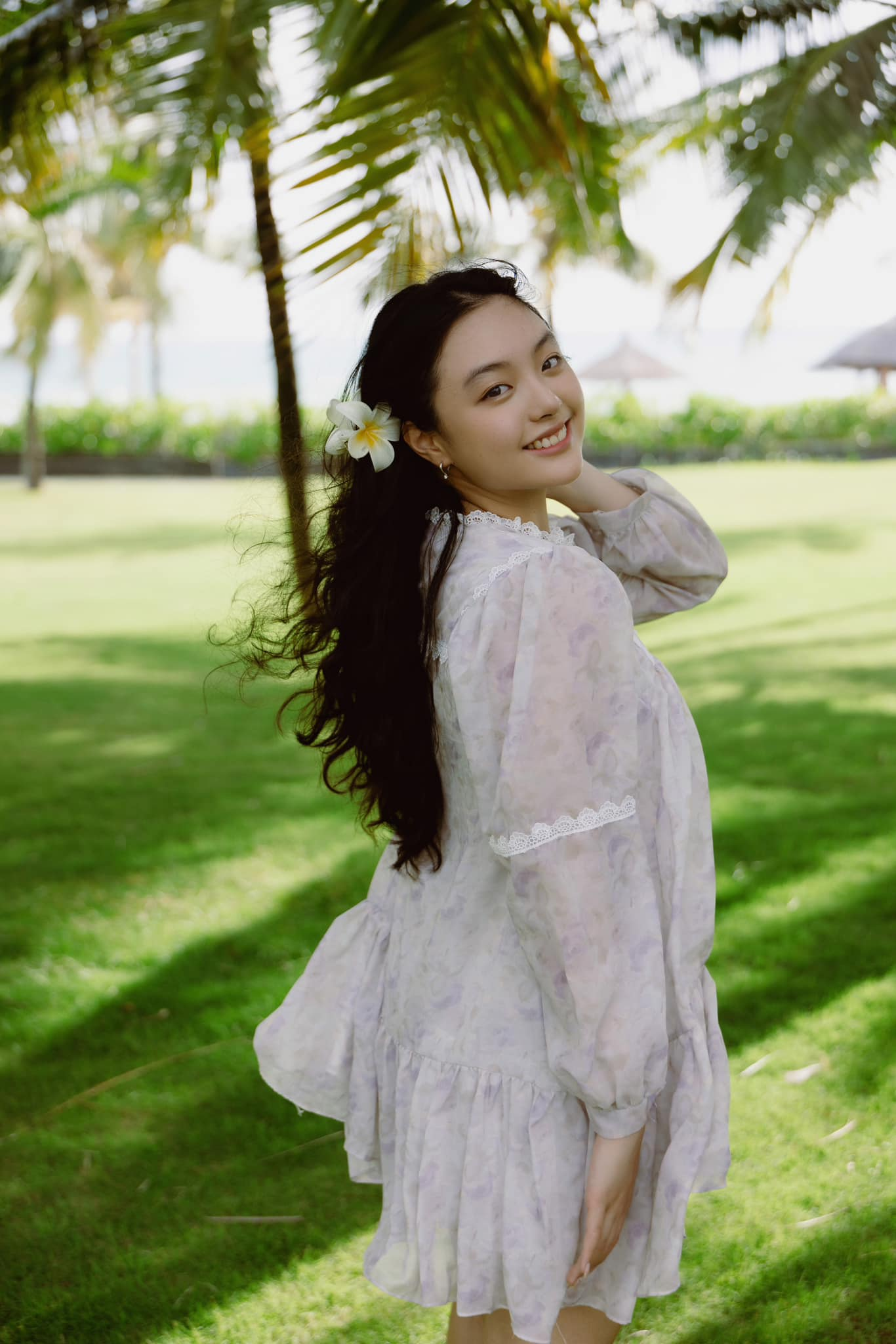 Con gái Thuý Hạnh - Minh Khang lột xác sau 12 năm: "Thiên thần răng thỏ" toả sáng với visual thiếu nữ trong ngày trọng đại- Ảnh 6.