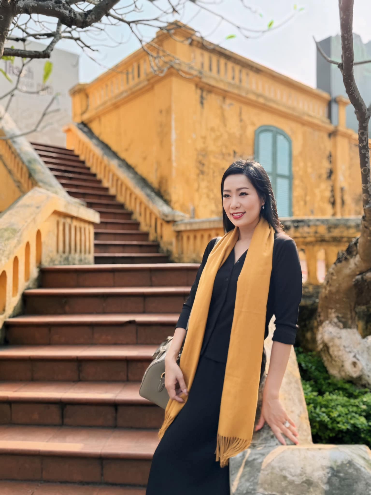 Nhan sắc nữ NSND vừa lên chức chủ tịch, được đại gia yêu say đắm suốt 25 năm- Ảnh 4.