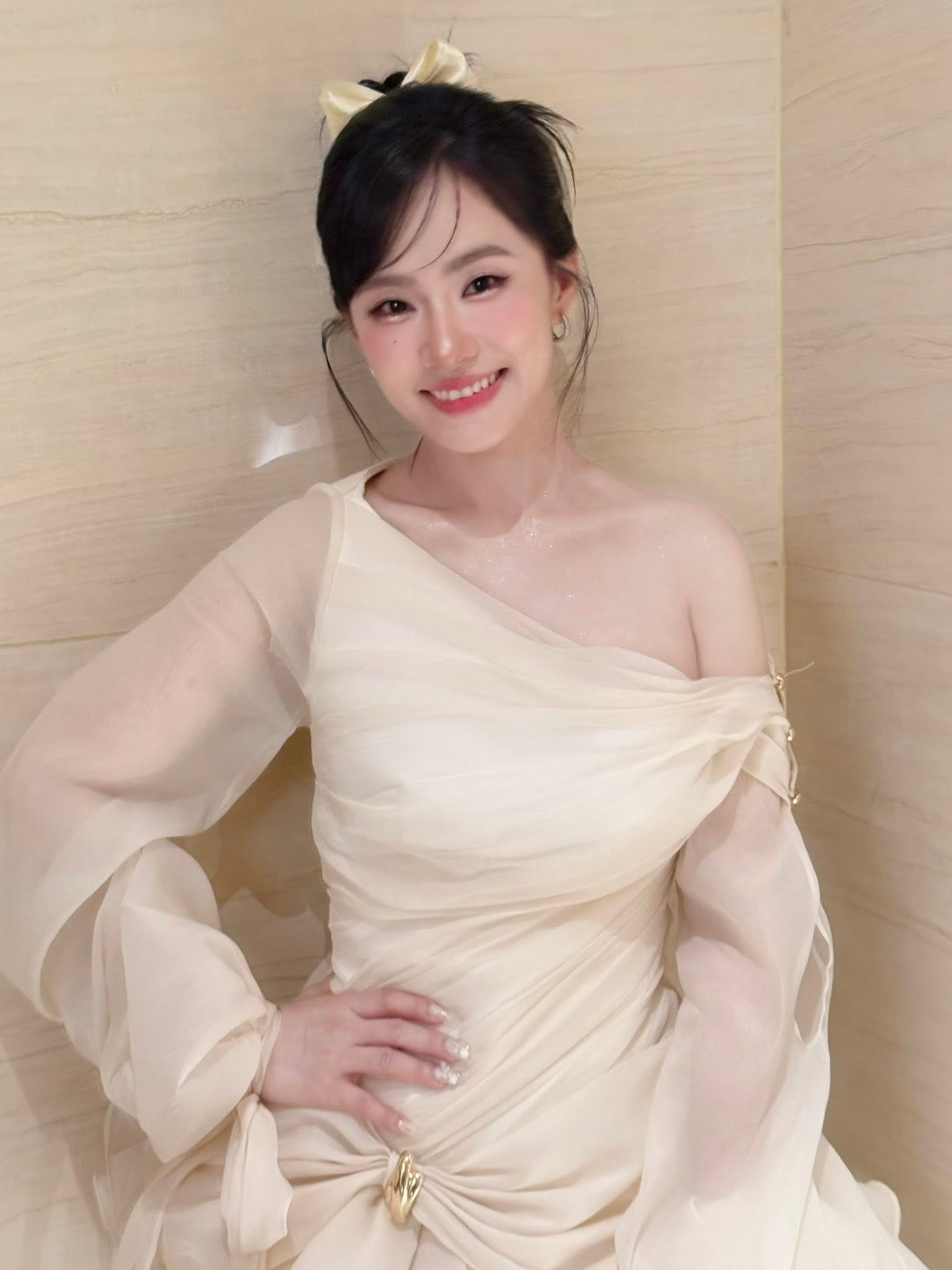 Nữ ca sĩ Việt 41 tuổi tốt nghiệp Nhạc viện loại giỏi, từ hát đâu hot đó nay bị chê “thảm họa”- Ảnh 1.