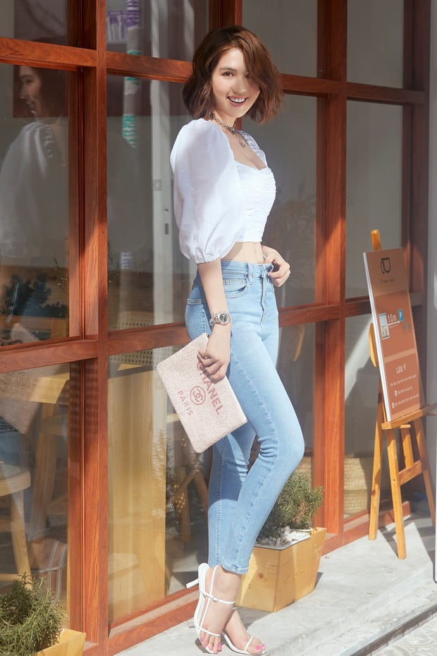 Ngọc Trinh gây sốt khi mặc lại quần jeans 10 tuổi- Ảnh 7.