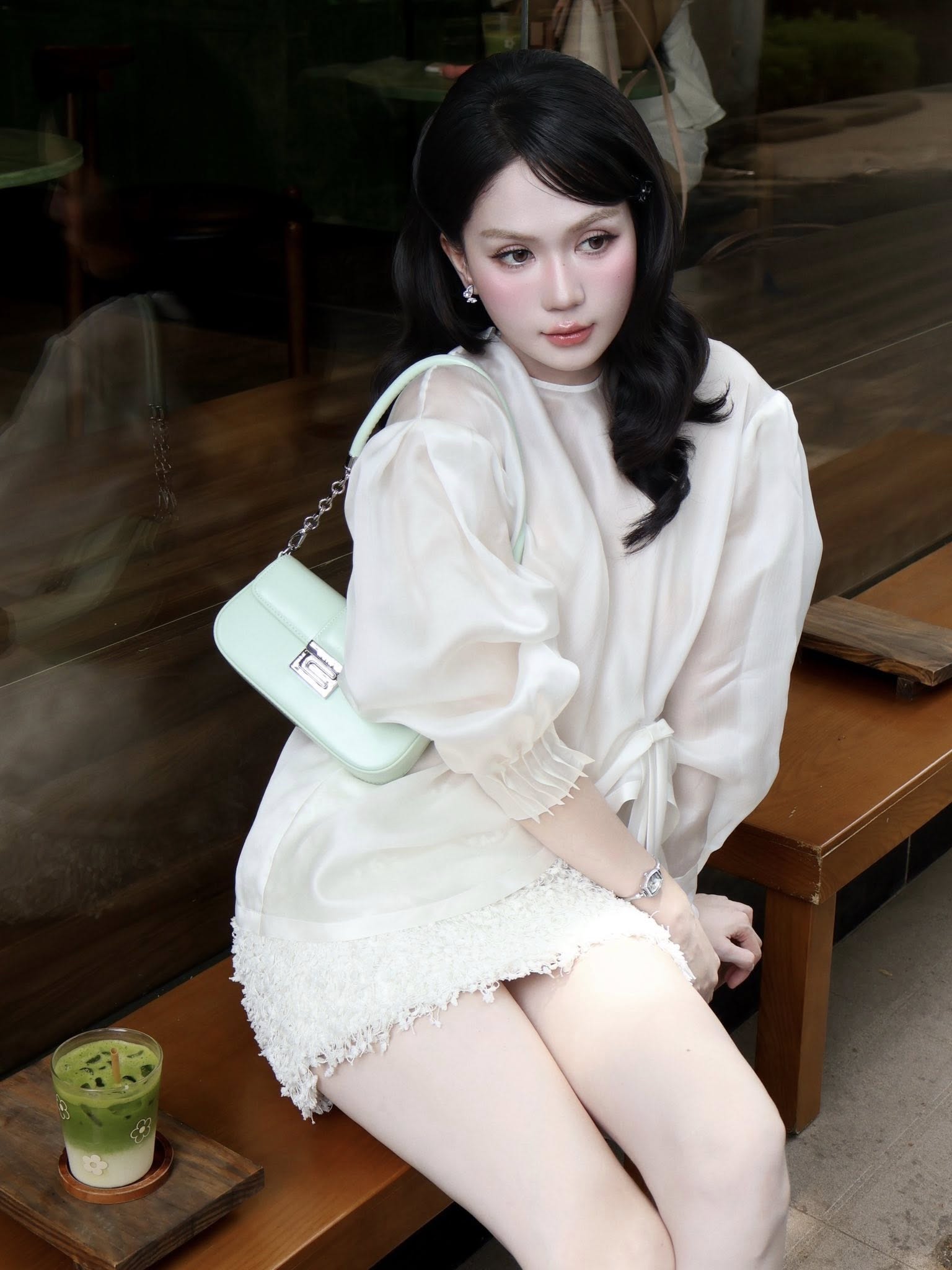Ngọc Trinh: 