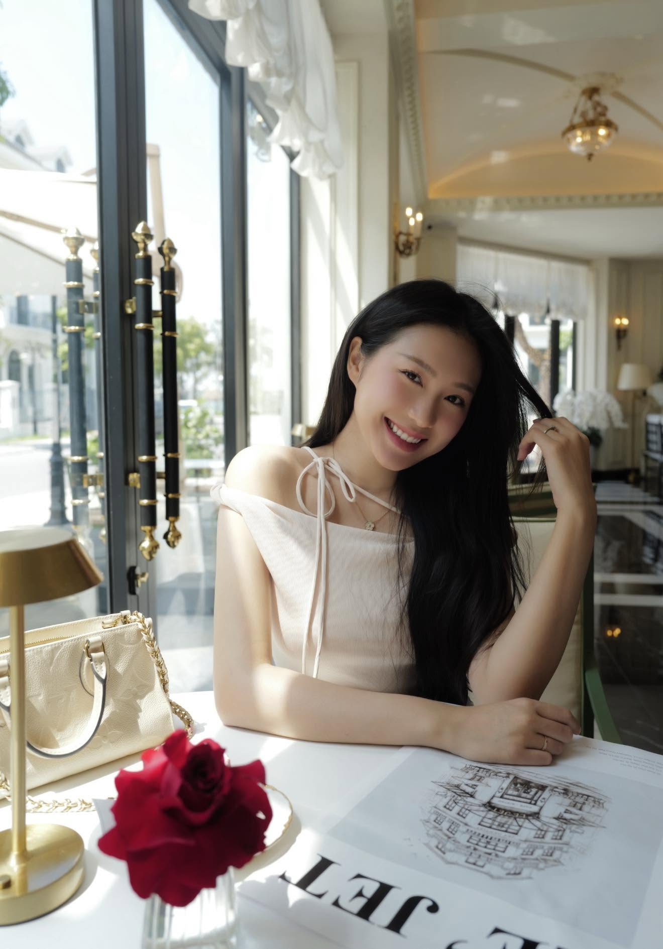 Doãn Hải My lên đồ đi ăn cưới là rõ đẳng cấp Top 10 Hoa hậu Việt Nam, khác hẳn style nhạt nhạt thường ngày- Ảnh 18.