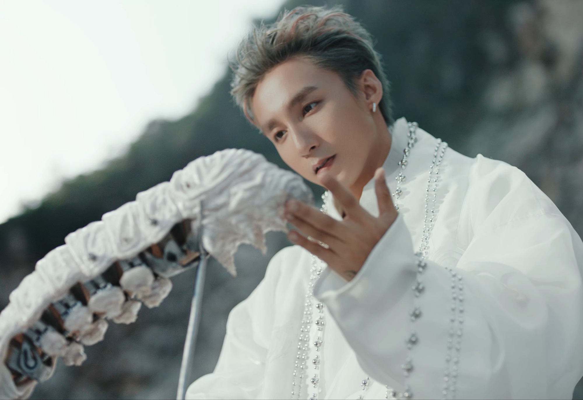 Đơn vị sản xuất MV Come My Way của Sơn Tùng xin lỗi, làm rõ tranh cãi tham khảo tác phẩm của nghệ sĩ Lê Giang- Ảnh 2. Đơn vị sản xuất MV Come My Way của Sơn Tùng xin lỗi, làm rõ tranh cãi tham khảo tác phẩm của nghệ sĩ Lê Giang- Ảnh 2.