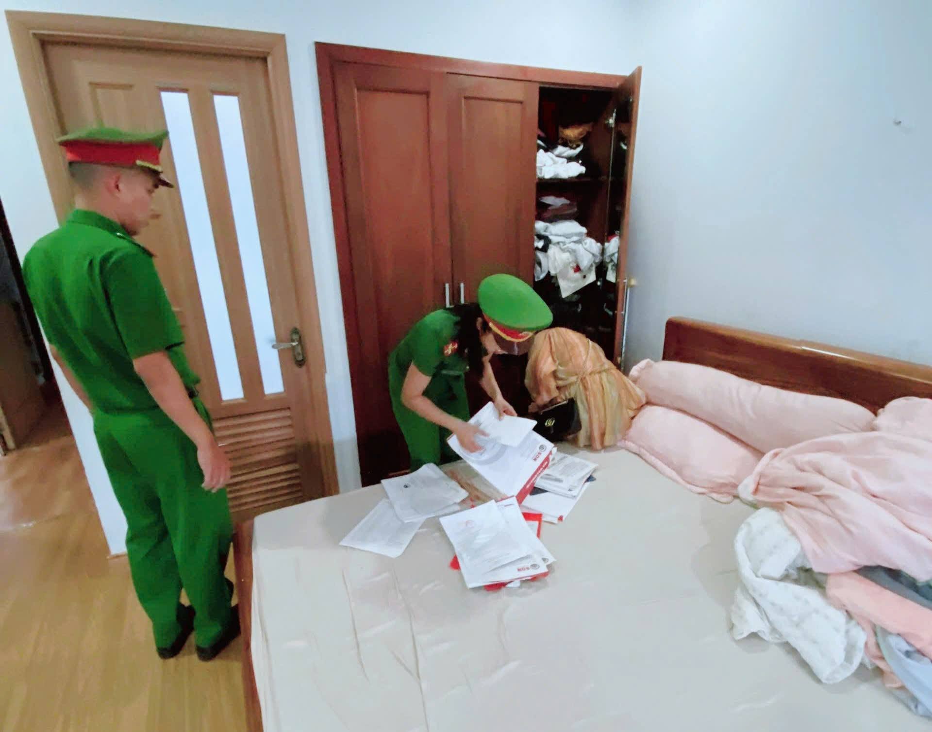 Ra lệnh cấm đi khỏi nơi cư trú đối với nữ tổng giám đốc Lê Thị Oanh SN 1991- Ảnh 2.