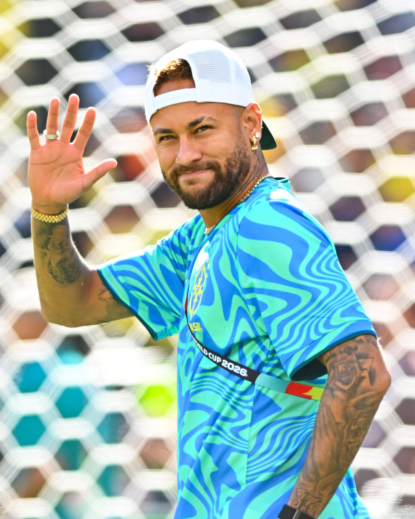Neymar bị hàng trăm ống kinh "pressing"- Ảnh 5. Neymar bị hàng trăm ống kinh "pressing"- Ảnh 5.