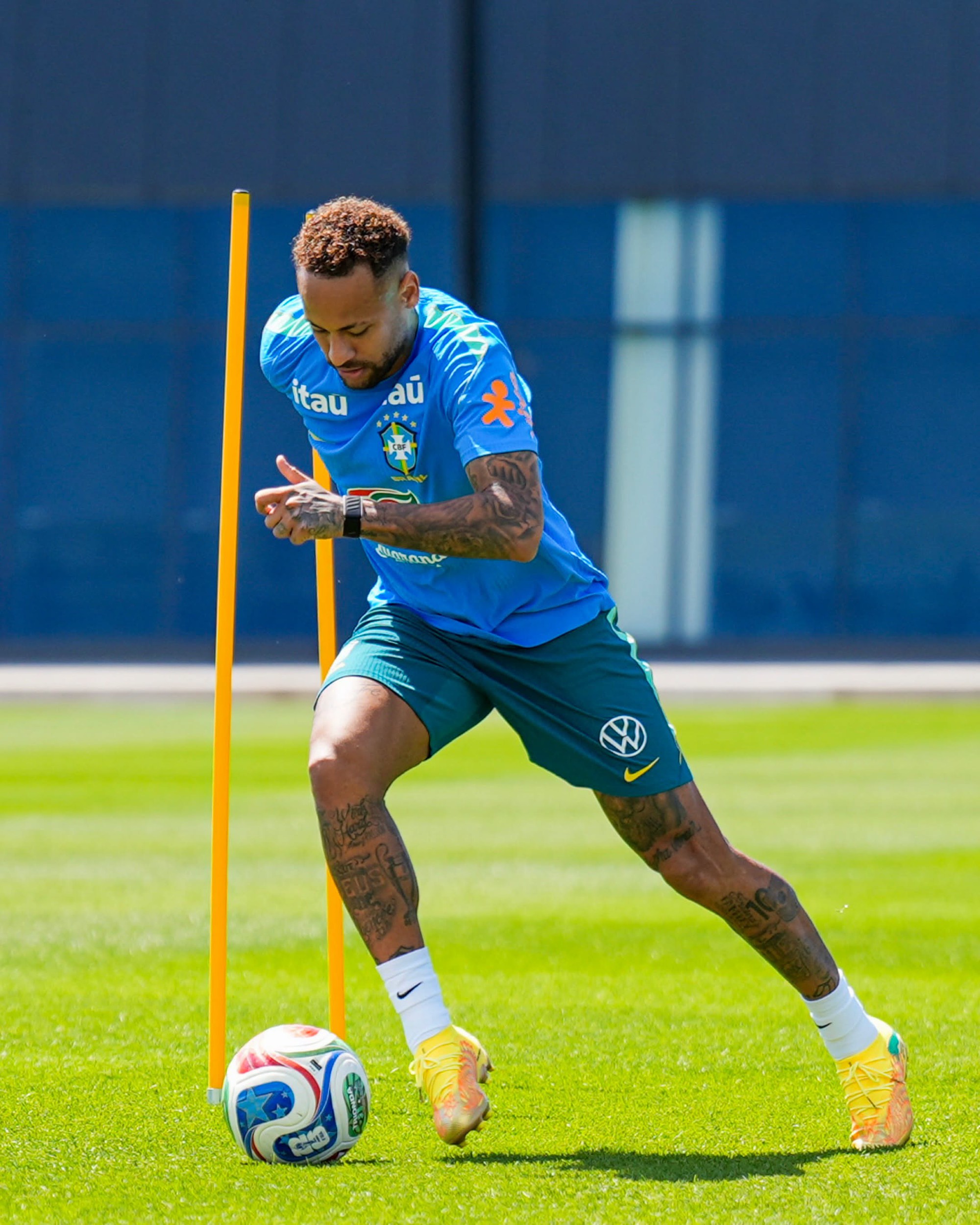 Đây rồi! Neymar tái xuất- Ảnh 1. Đây rồi! Neymar tái xuất- Ảnh 1.