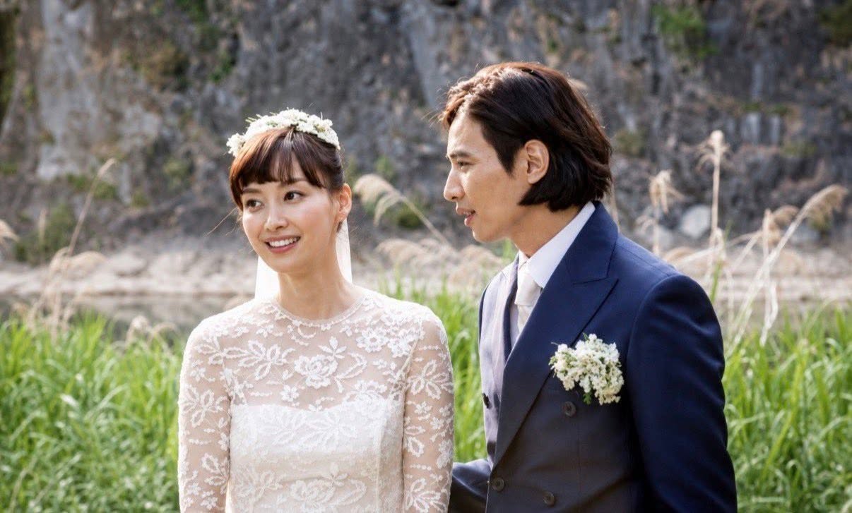 Bóc trần hôn nhân của Won Bin - Lee Na Young, nhà gái "mất tích" theo chồng hóa ra đều có lý do- Ảnh 1.