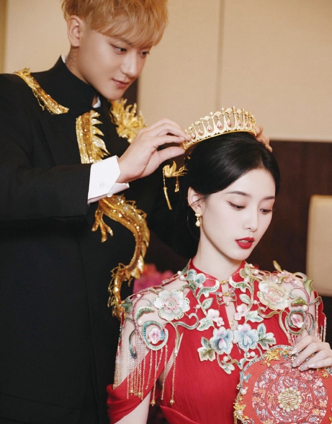 Đám cưới thượng lưu 1.000 tỷ hot nhất showbiz hôm nay bị 