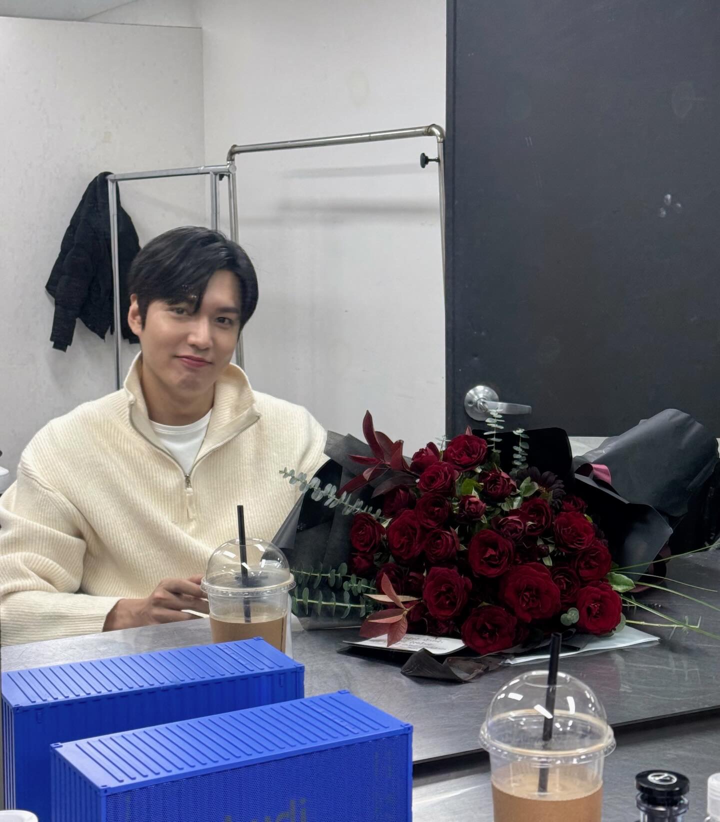 Lee Min Ho siêu gầy, đã lấy lại vẻ đẹp nam thần?- Ảnh 8.