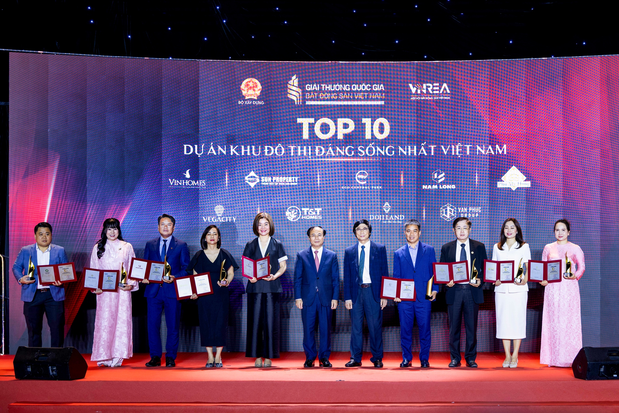 Waterpoint được vinh danh Top 10 khu đô thị đáng sống nhất Việt Nam - Ảnh 1.