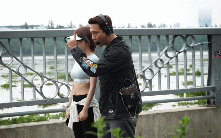 Không tin nổi phim của Trấn Thành lọt top Netflix suốt 1,5 năm: Cảnh kết viral trở lại vì đẹp đến đau lòng- Ảnh 1.