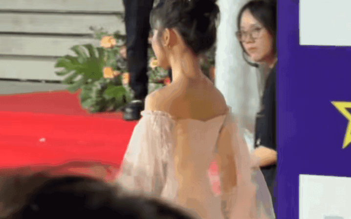 Đây là mỹ nam có dàn hậu cung đỉnh nhất Việt Nam: Cả đời va trúng toàn mỹ nhân, lấy vợ đẹp điên đảo- Ảnh 8.