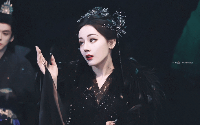 Không ai nhận ra mỹ nhân 9X giàu nhất showbiz sau khi giải nghệ cưới thiếu gia tập đoàn nghìn tỷ- Ảnh 2.