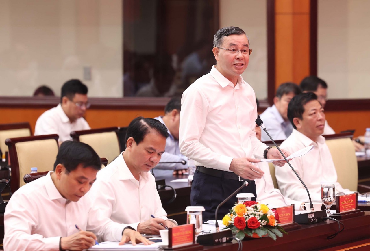 TP. Hồ Chí Minh cần tập trung tháo gỡ các điểm nghẽn, tạo động lực mới cho tăng trưởng 2 con số TP. Hồ Chí Minh cần tập trung tháo gỡ các điểm nghẽn, tạo động lực mới cho tăng trưởng 2 con số