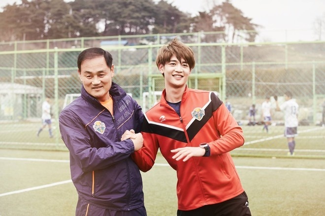Minho (SHINee) "oanh tạc" sự kiện tại Việt Nam: Visual hack cam thường, zoom cận tới đâu cũng thấy như phim điện ảnh- Ảnh 8. Minho (SHINee) "oanh tạc" sự kiện tại Việt Nam: Visual hack cam thường, zoom cận tới đâu cũng thấy như phim điện ảnh - Ảnh 10.