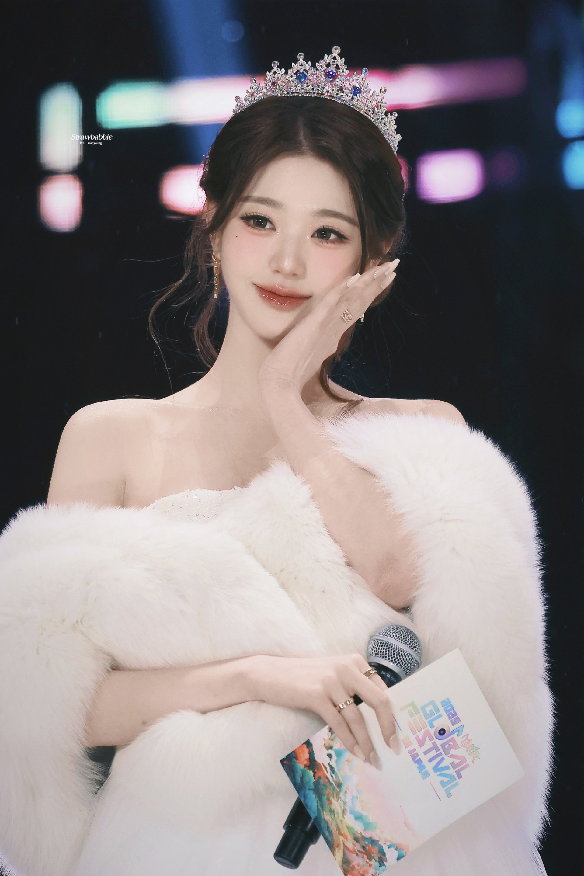 21,3 triệu người xem "Công chúa Kpop" ngúng nguẩy, công khai thái độ với nhân viên sân bay- Ảnh 9.
