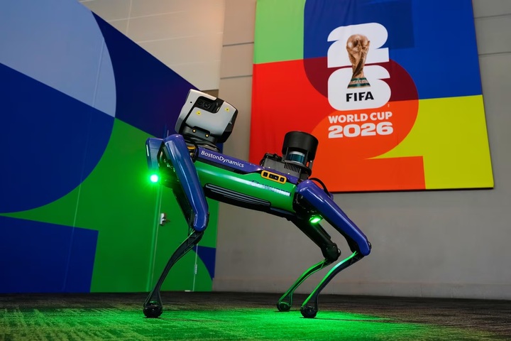 Chó robot "đổ bộ" World Cup 2026 - Ảnh 1.
