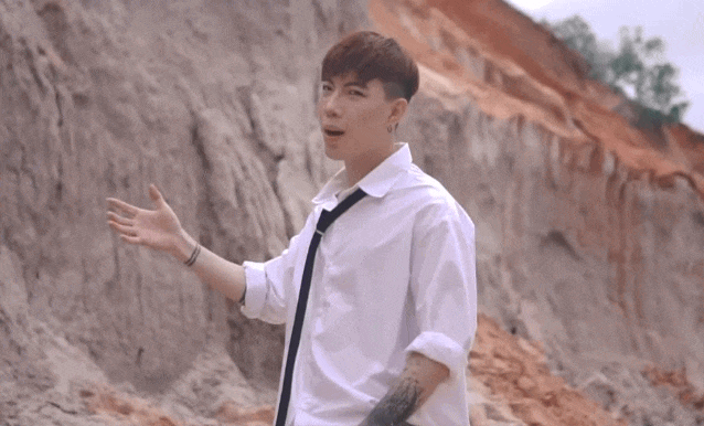 Nam ca sĩ Việt giải nghệ vì bệnh tật: Chưa kịp nổi tiếng thì mắc ung thư, trở thành người khiếm thị vẫn đi hát  - Ảnh 1.