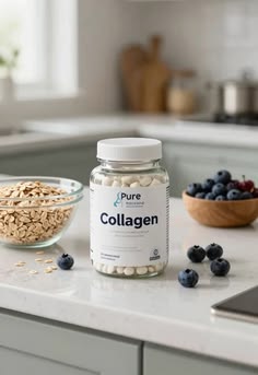 Jennifer Aniston, Victoria Beckham và cơn sốt collagen: Thứ phụ nữ đang uống mỗi ngày để níu tuổi xuân có thật sự thần kỳ như lời đồn? - Ảnh 1.