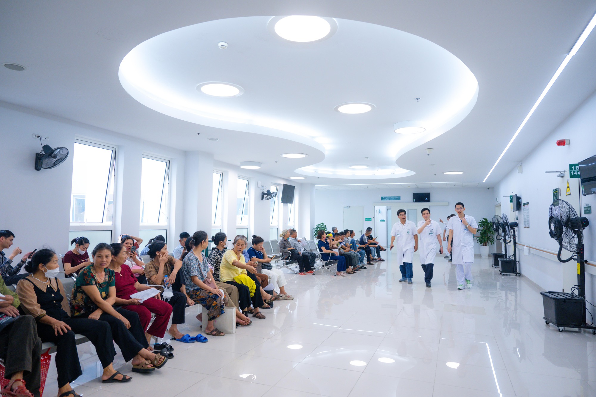 100 năm mới có thêm một Bạch Mai: Loạt hình ảnh bên trong cơ sở 2 đang khiến nhiều người trầm trồ- Ảnh 1.