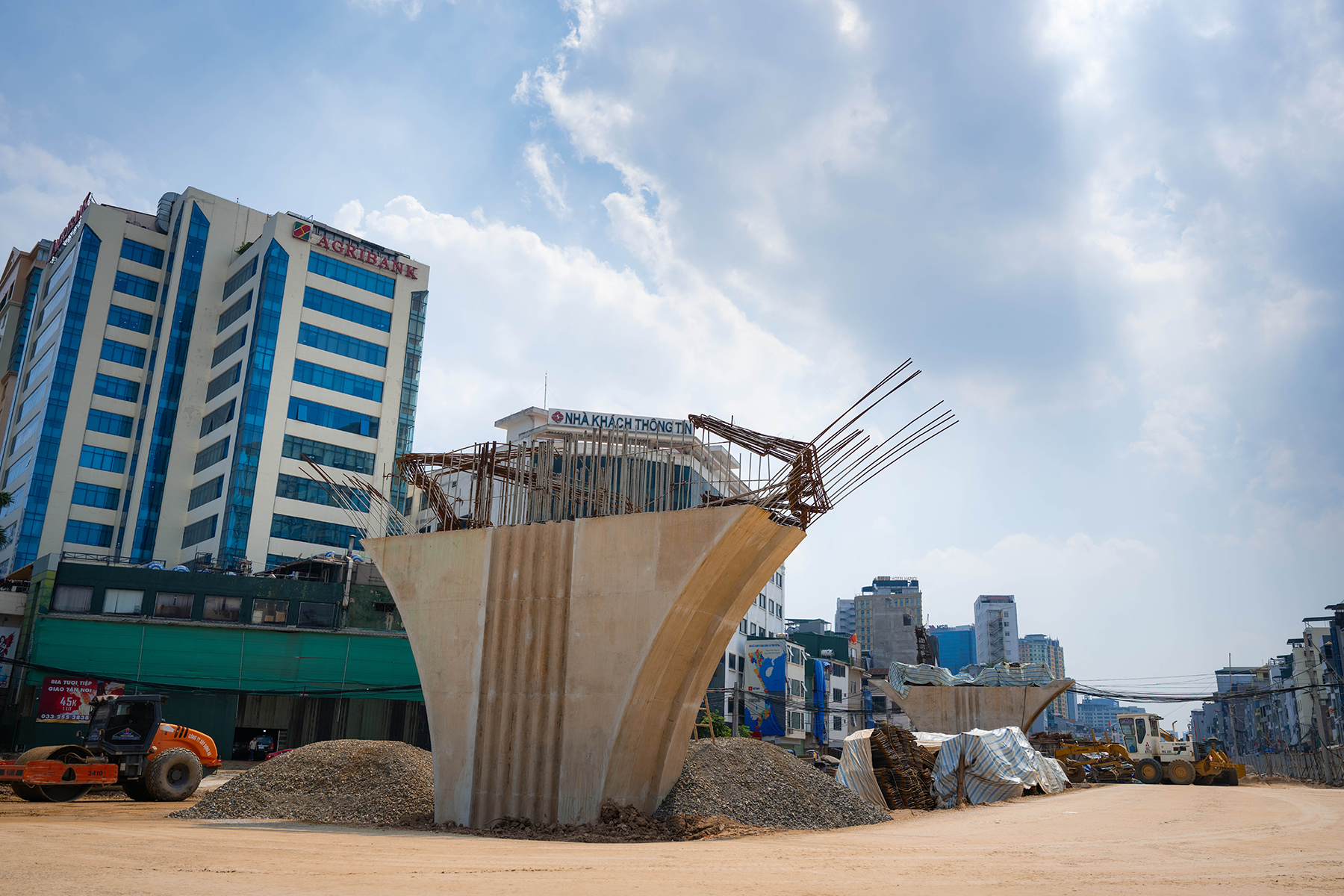 Hà Nội: Diện mạo bất ngờ trên tuyến vành đai 1 Hoàng Cầu - Voi Phục những ngày đầu tháng 6- Ảnh 8.