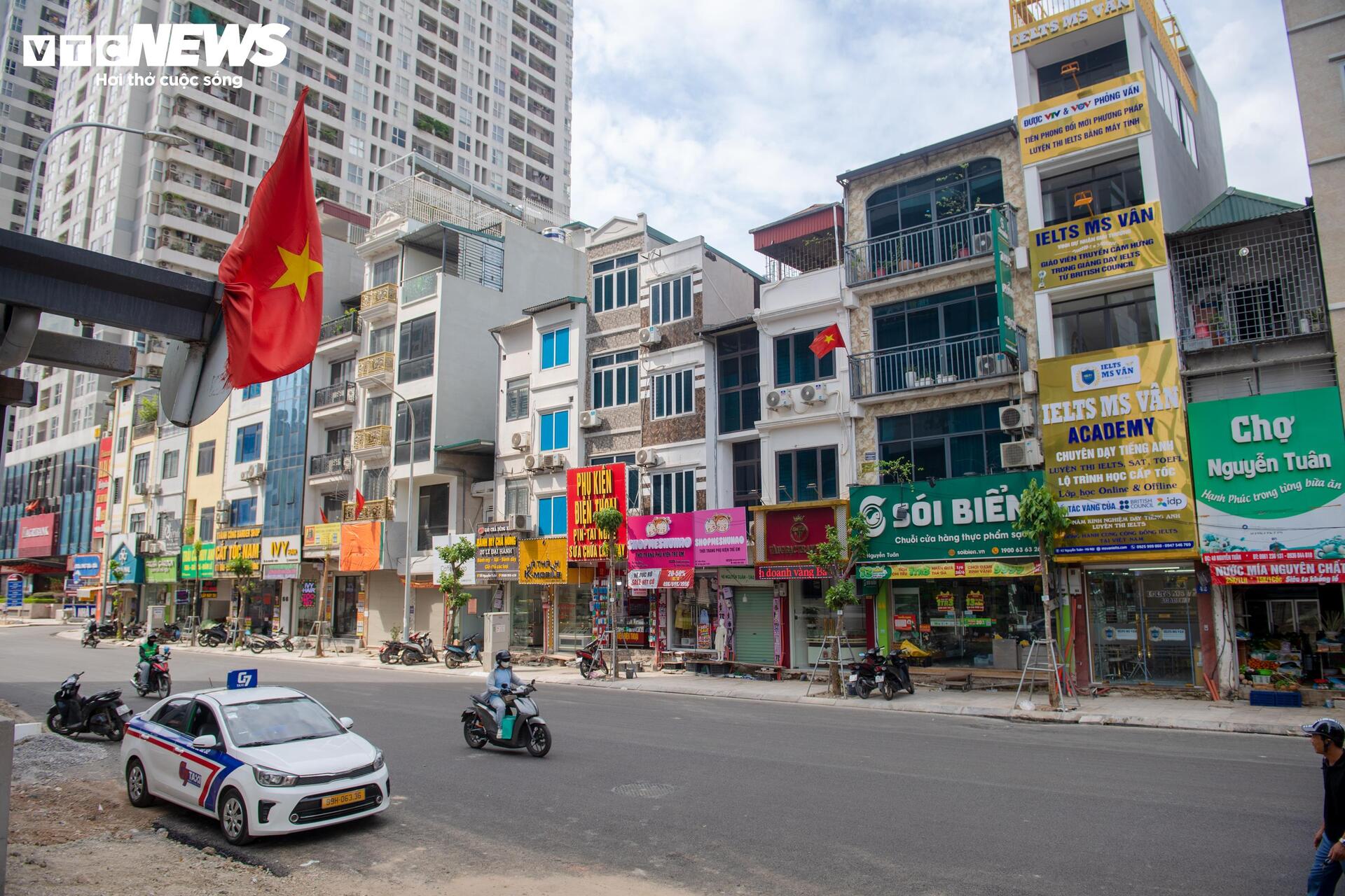 Gỡ 'nút thắt' mặt bằng, dự án đường Nguyễn Tuân 400 tỷ tăng tốc về đích- Ảnh 2.