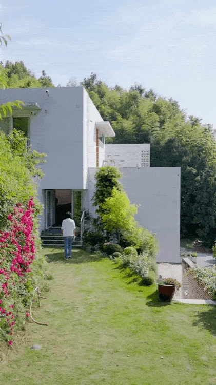 Chàng trai 30 tuổi về quê xây nhà rộng 760m2, 3 tầng: Hàng xóm chê "điên rồi" cho đến khi thấy thành quả ngày nào cũng ghé chơi- Ảnh 14.